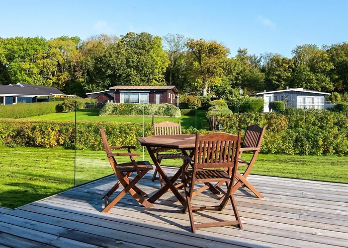 4 Star In Juelsminde Vakantiehuis *